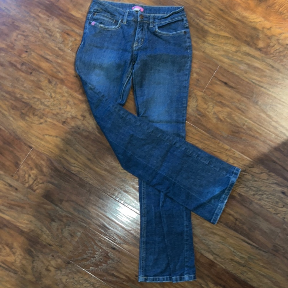BCBGirls Jeans. Size 4. Adorable cut.